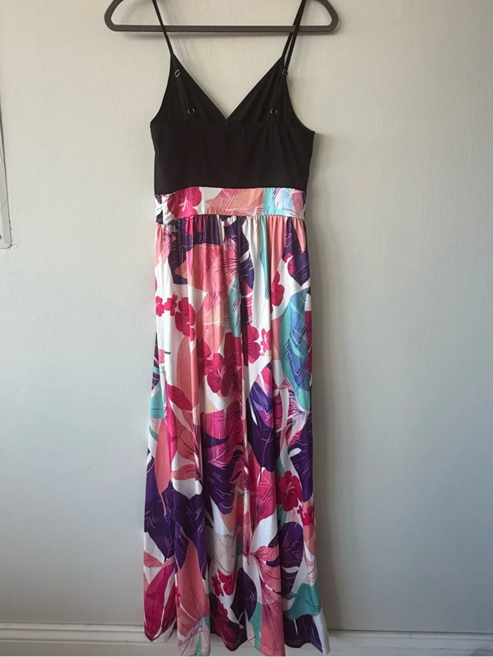 Floral Print Maxi Dress with Black Crossover Bodice